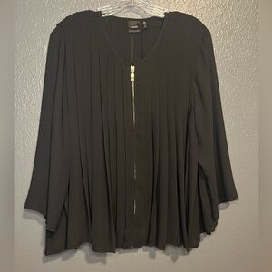 Rafaella nwot Black Zip-Front Pleated Black Blouse
